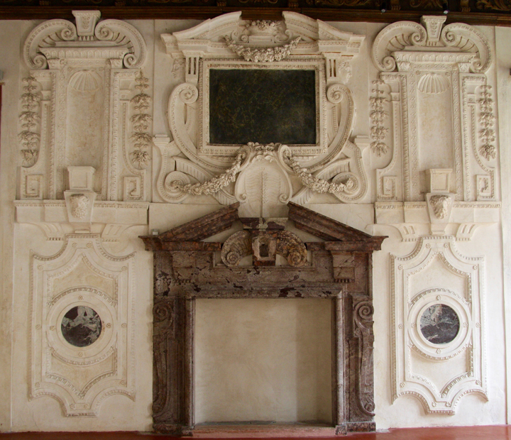 Venice, Grimani Palace, Monster fireplace