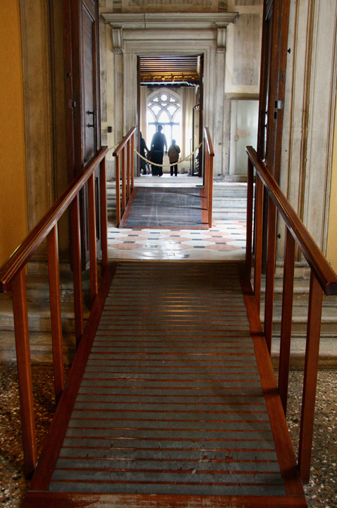 Doge's palace in Venice, Ramps for guests in a wheelchair