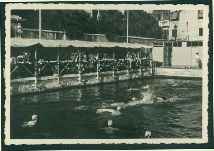 A waterpolo game at the "Passoni" swimming pool in Venice, at the Zattere Incurabili